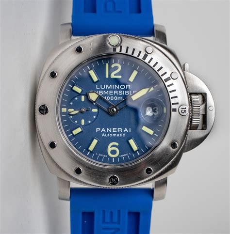 panerai luminor submersible 1000m|panerai submersible 42mm price.